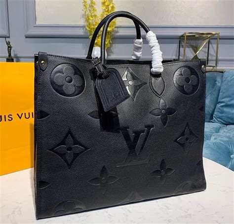 louis vuitton on the go tote black|Louis Vuitton onthego mm monogram.